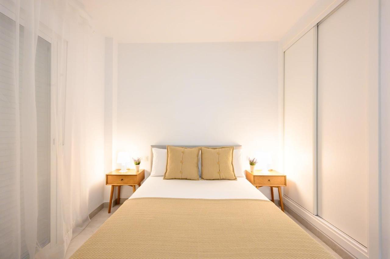 New 1 Bedroom Apartment At 4 Min To The Beach By 10Tosea フエンヒロラ エクステリア 写真